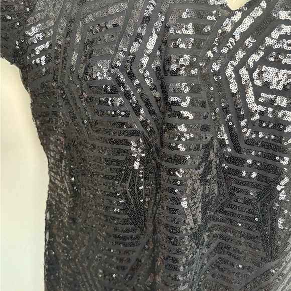 City Chic Women’s Plus Size Black Geometric Sequin Long Sleeve Dress XL 22. - Picture 3 of 7